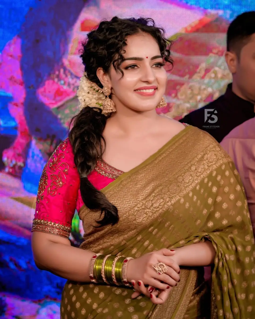 Malavika Menon In South Indian Traditional Green Saree Red Blouse